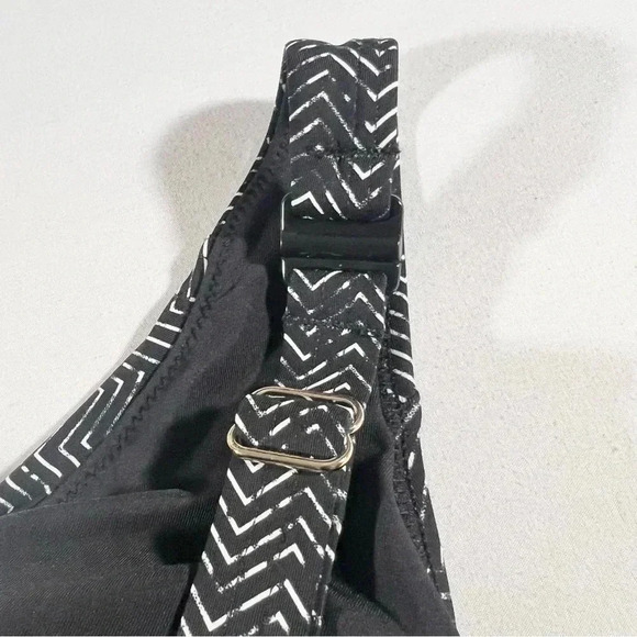 Artesands Zig Zag Black Botticelli One Piece - Picture 10 of 13